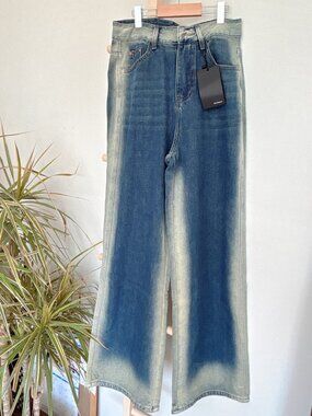 DENIM Two-Tone Straight Leg Jeans 28